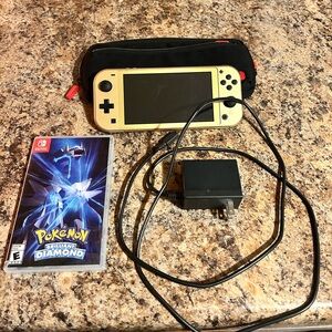 Nintendo Switch Lite - Gold Limited Edition Zelda with Accessories